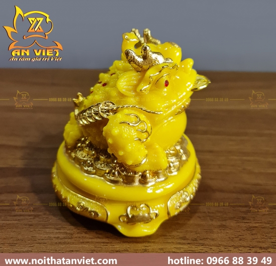 Cóc Ngậm Tiền Thiềm Thừ - Tỳ Hưu Phong Thủy Đá - Cao 15cm - Vàng - CTH2312
